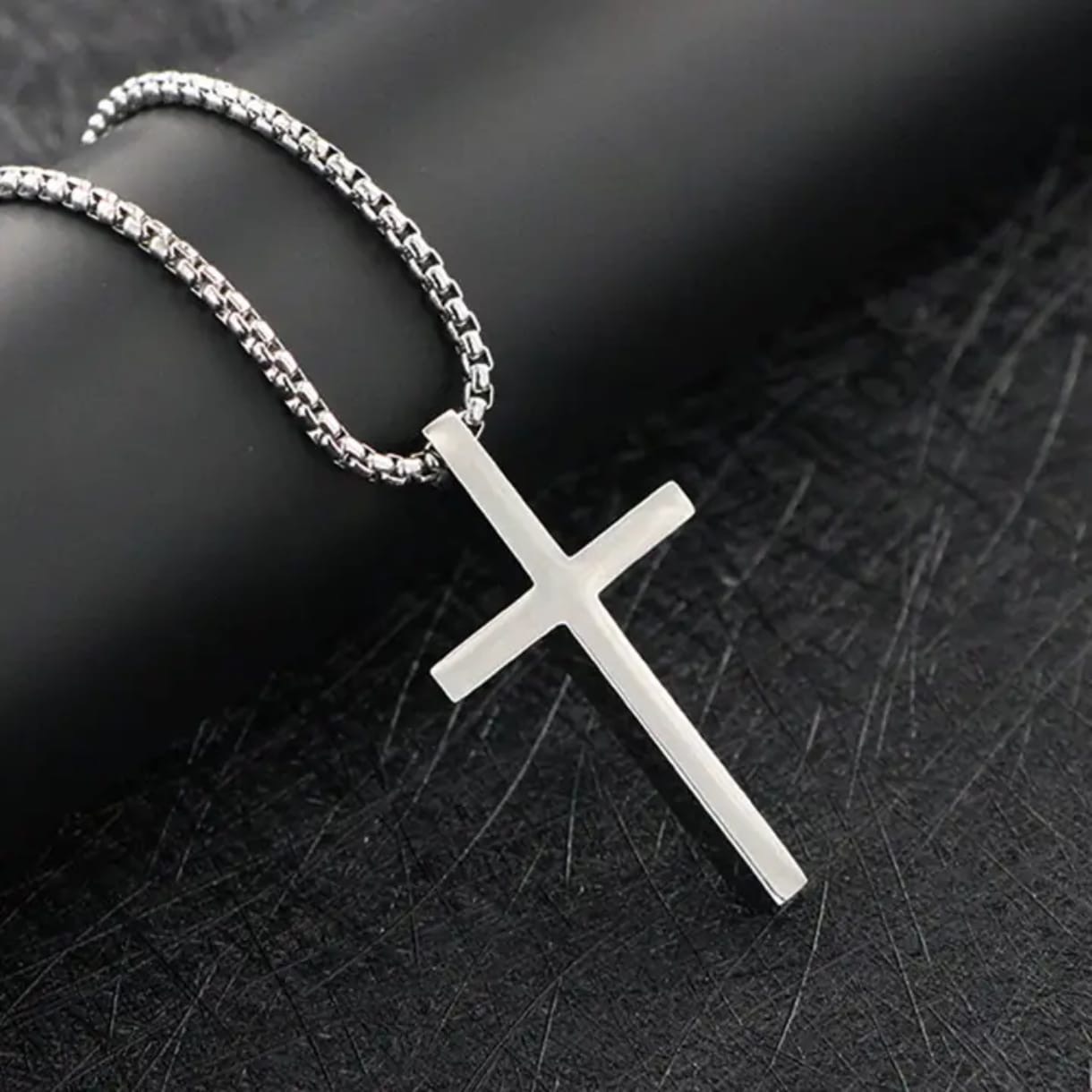 Steel cross necklace thin