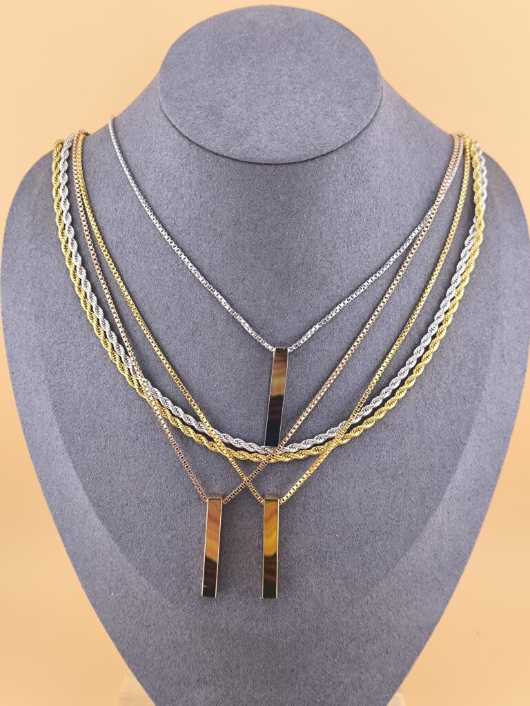 Minimalist Line Necklace – Bild 3