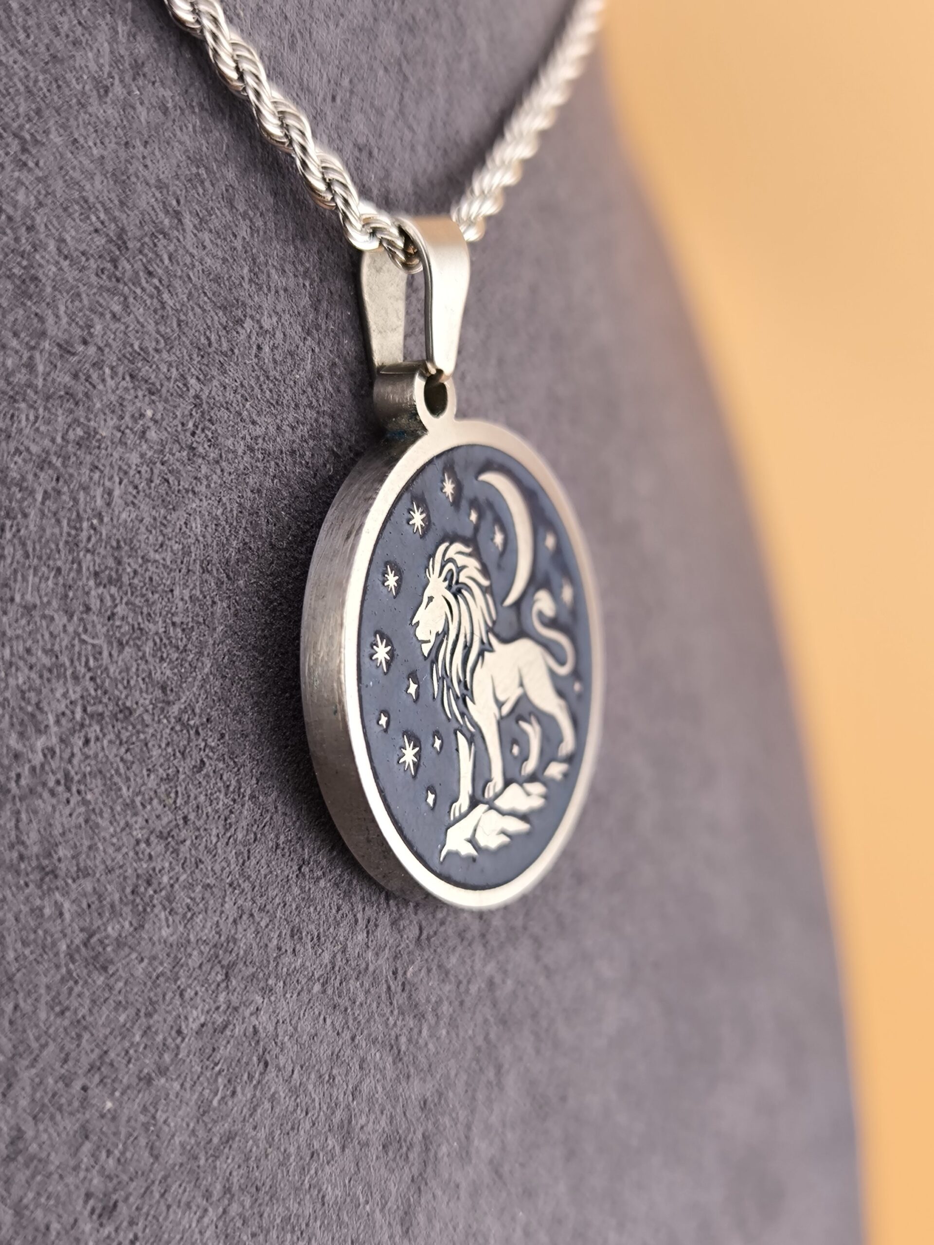 Leo zodiac necklace - blue - Image 6