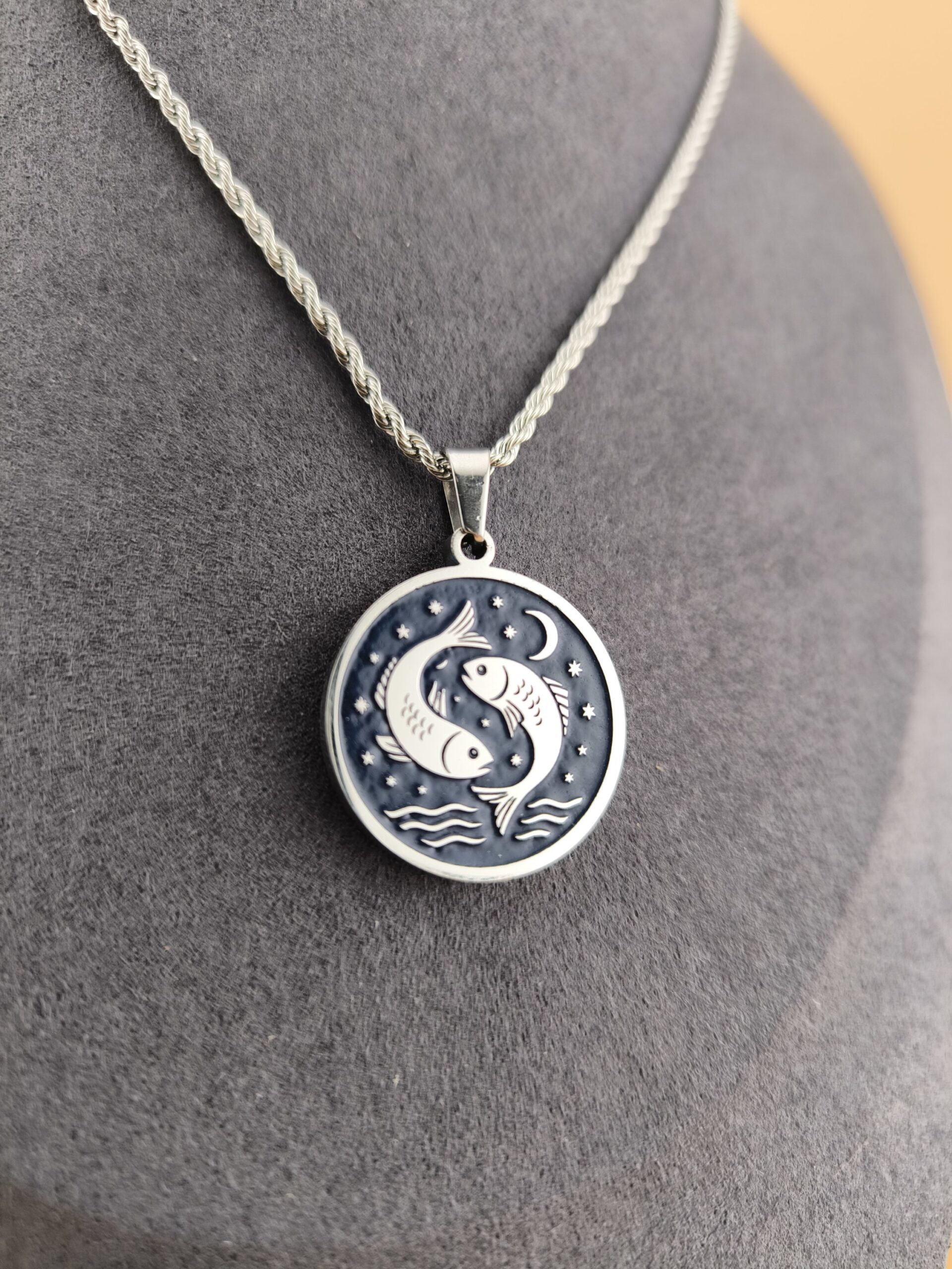Pisces zodiac necklace - blue - Obrázok 2