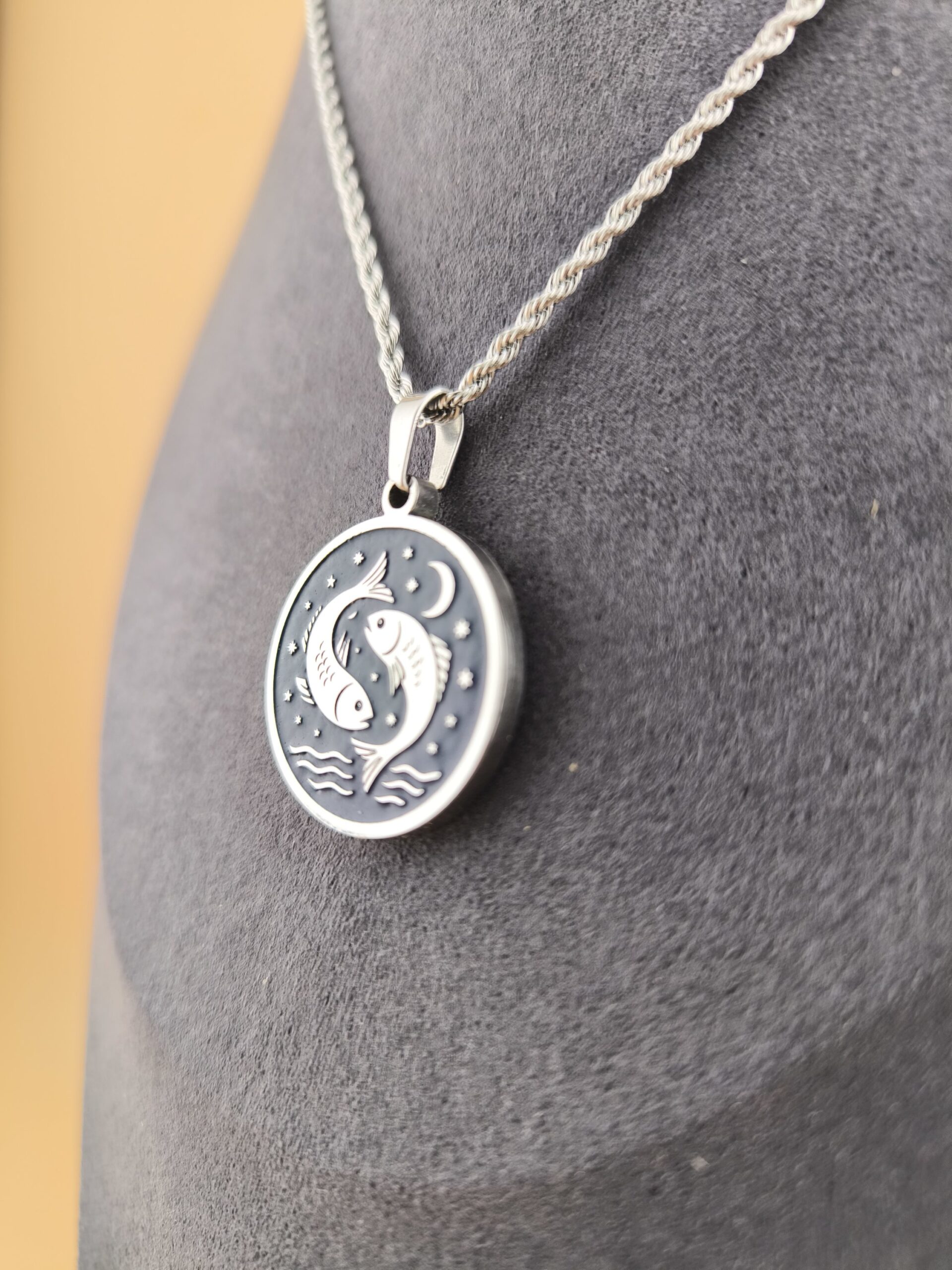 Pisces zodiac necklace - blue - Obrázok 4