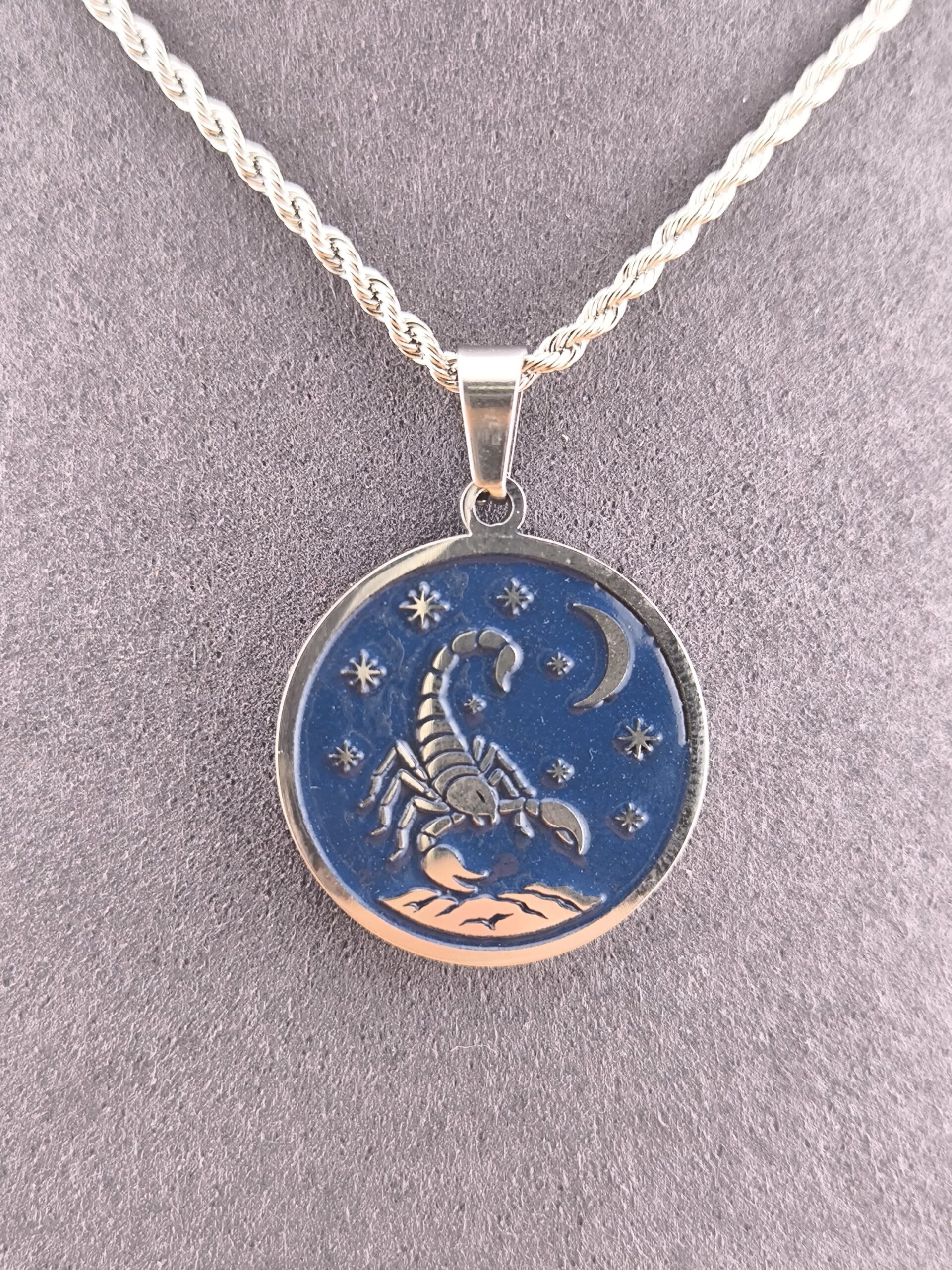Scorpio zodiac necklace - blue - Obrázok 7