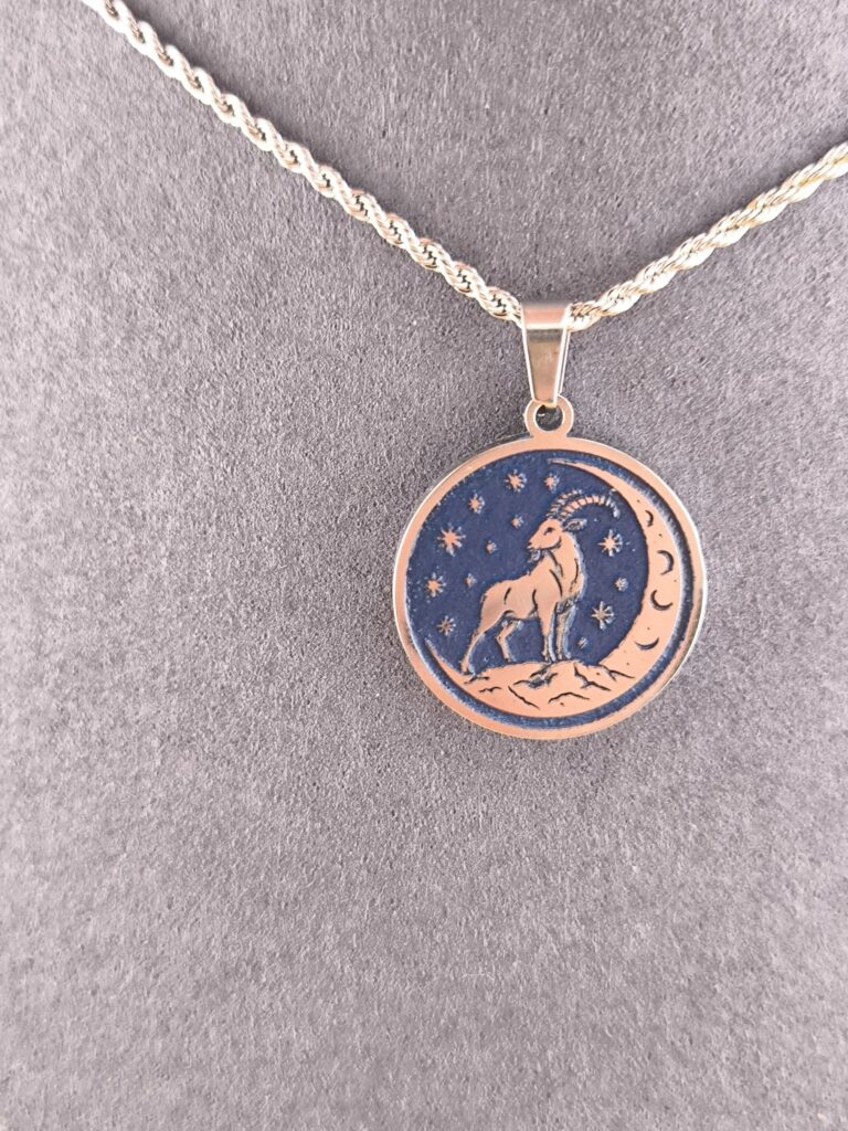 Capricorn zodiac necklace - blue - Image 7