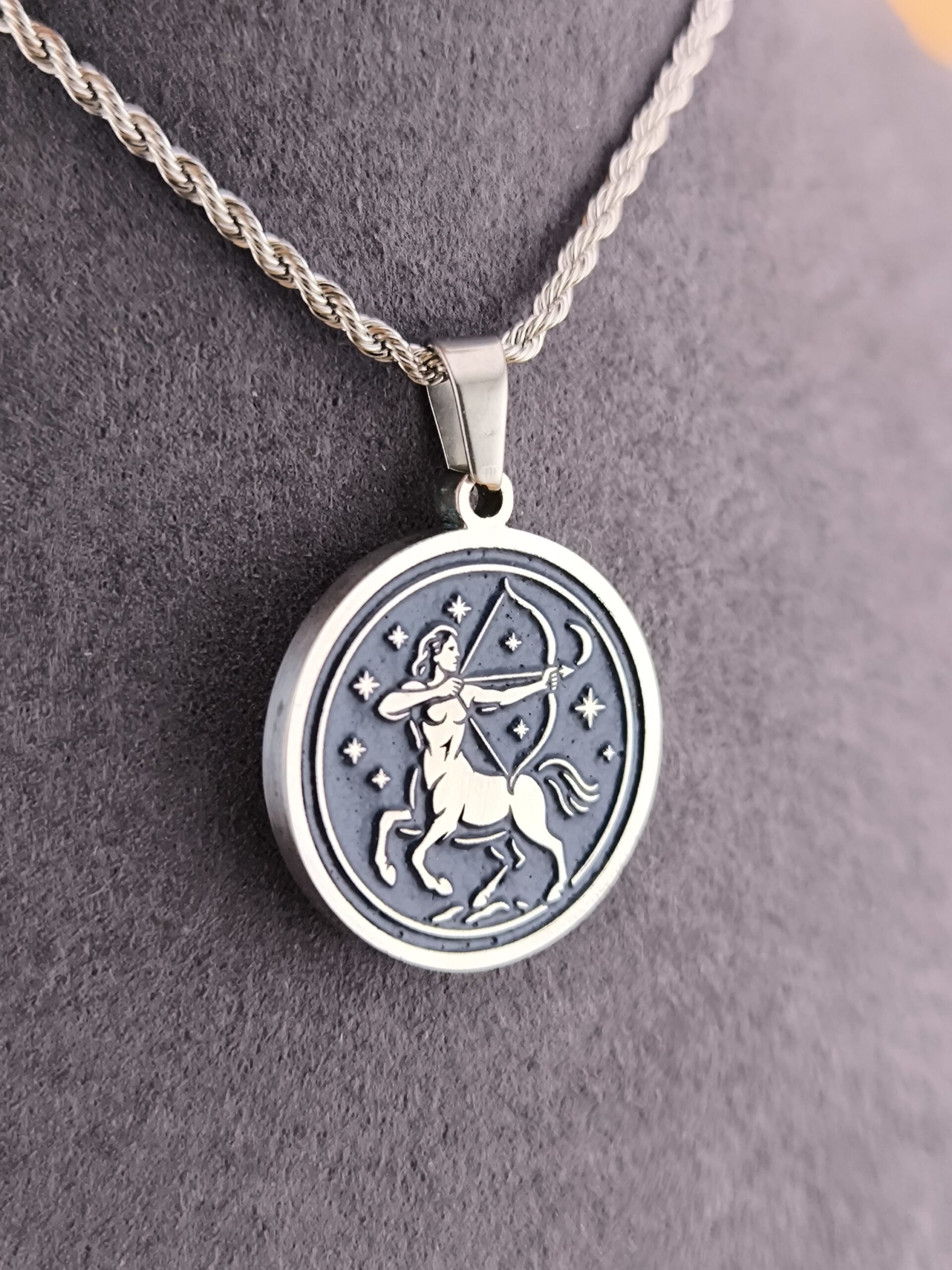 Sagittarius zodiac necklace – blue - Obrázok 2