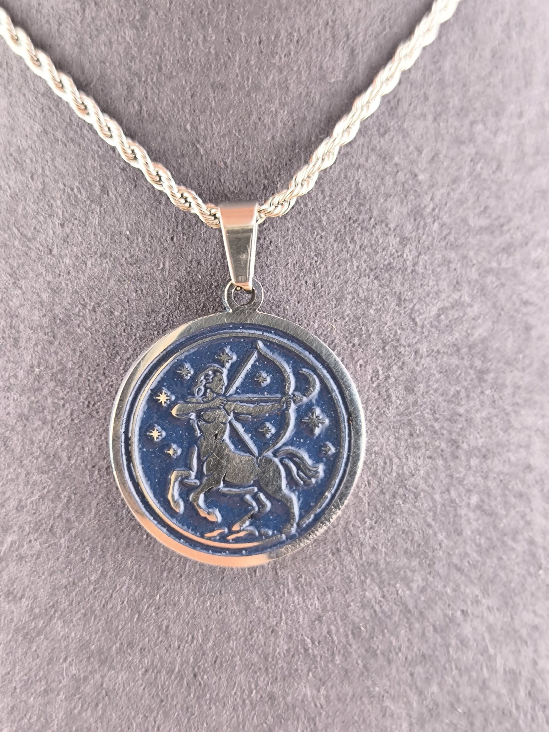 Sagittarius zodiac necklace – blue - Obrázok 5