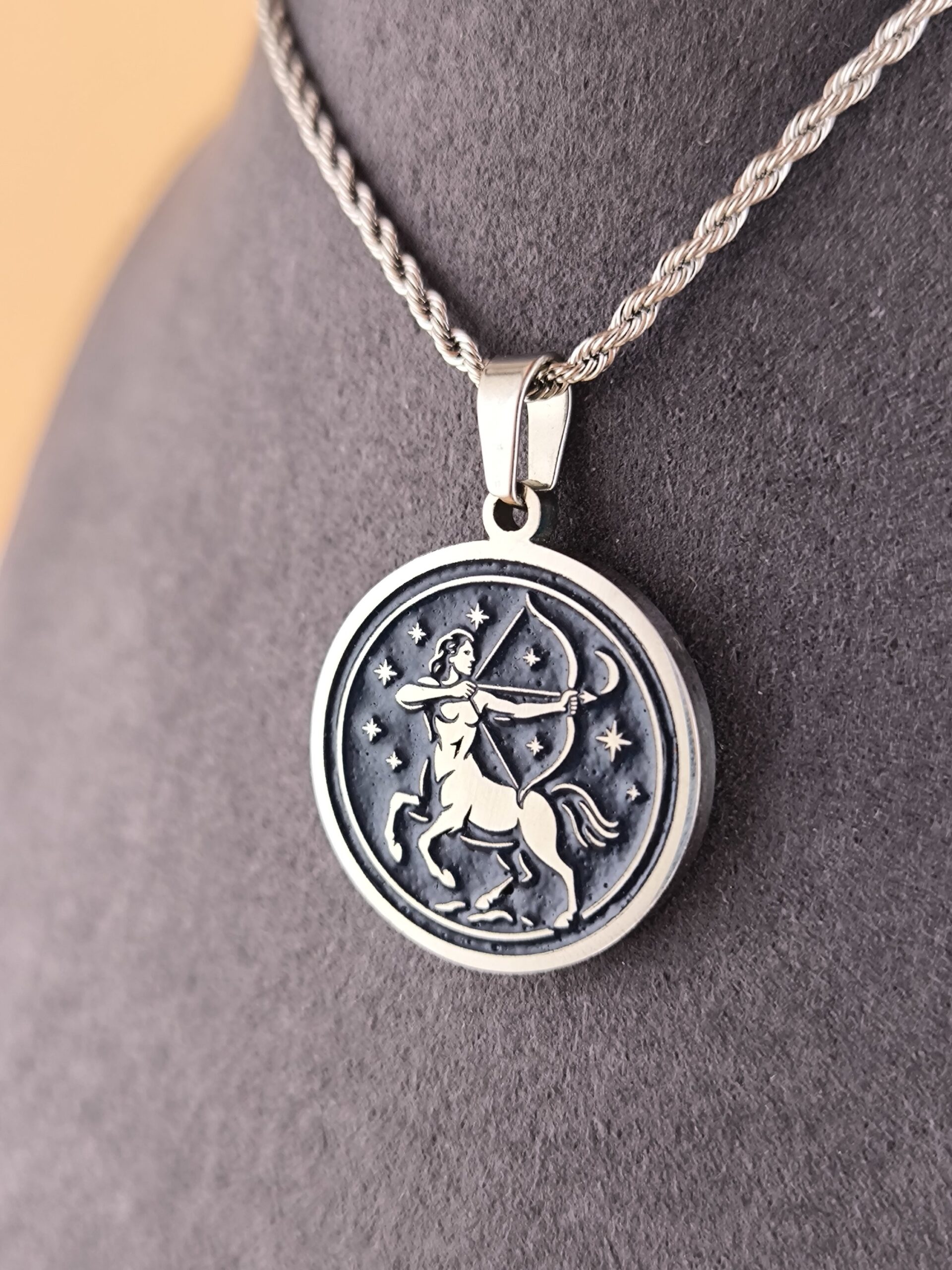 Sagittarius zodiac necklace – blue - Obrázok 4