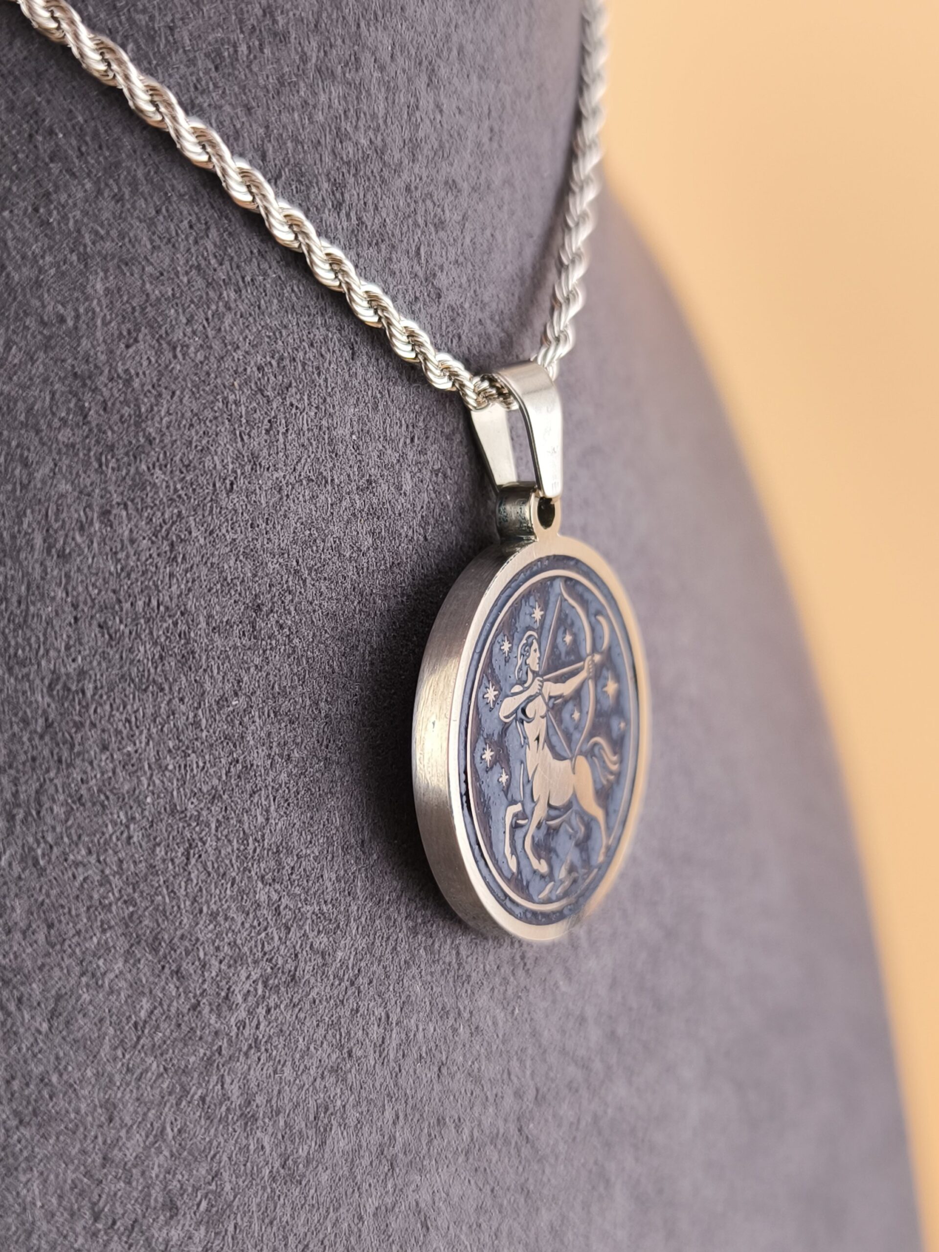 Sagittarius zodiac necklace – blue - Obrázok 3