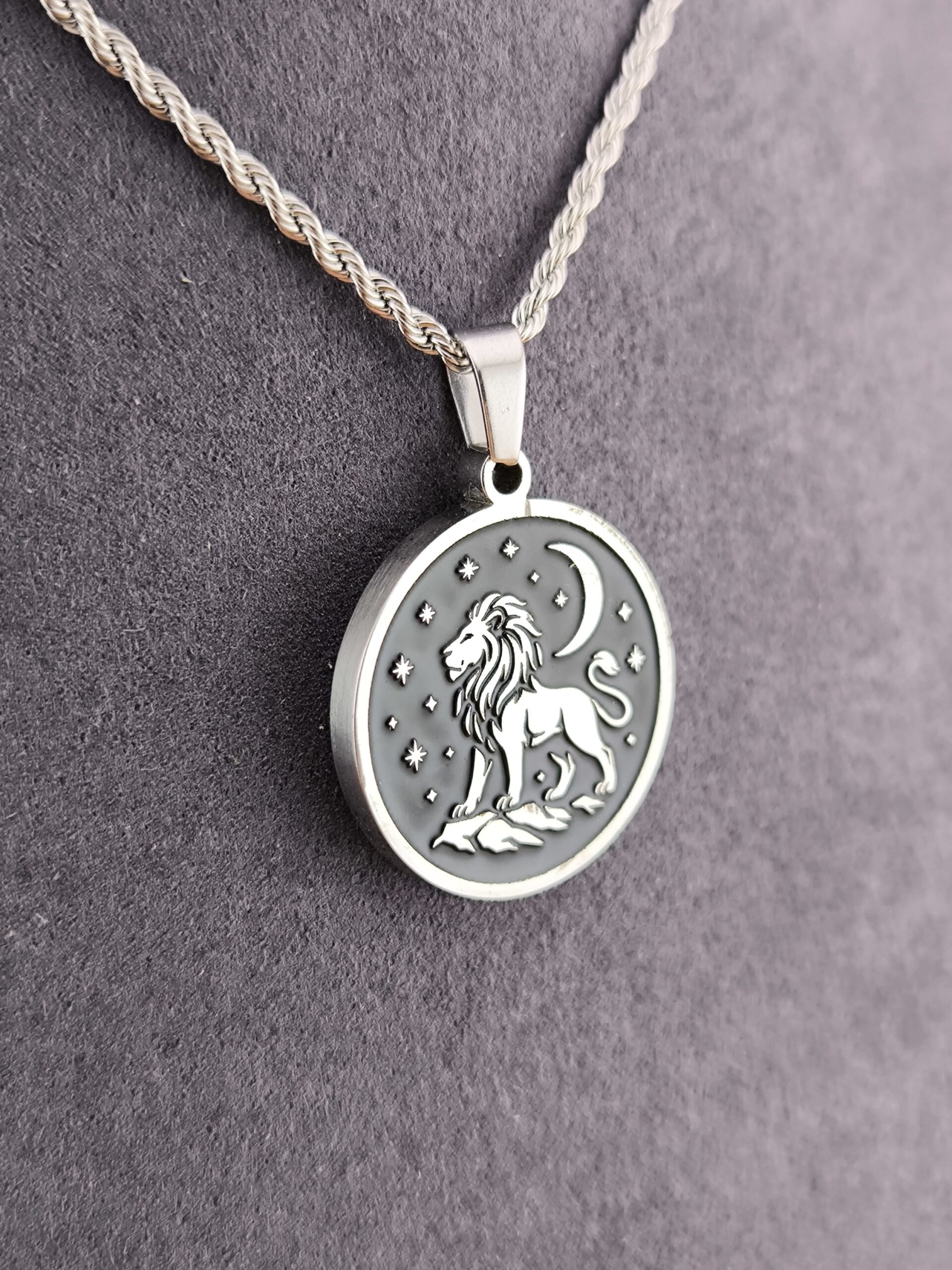 Leo zodiac necklace – Black - Image 5