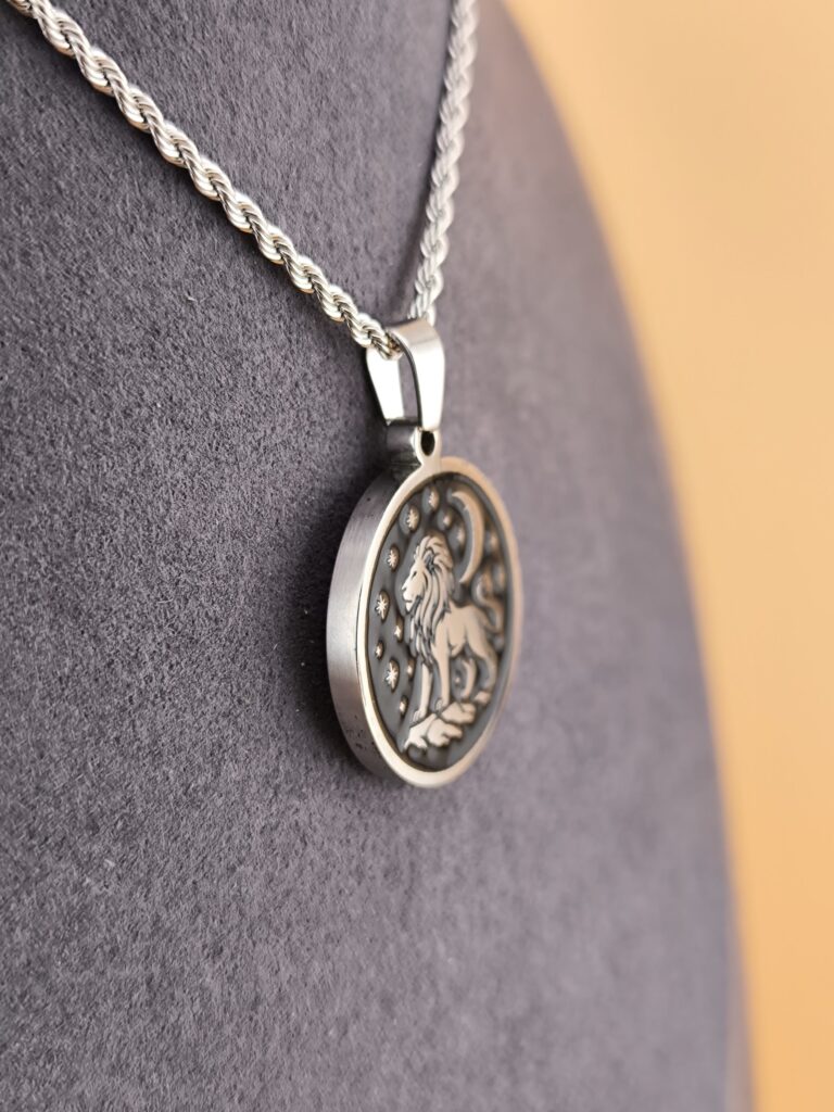 Leo zodiac necklace – Black - Image 4