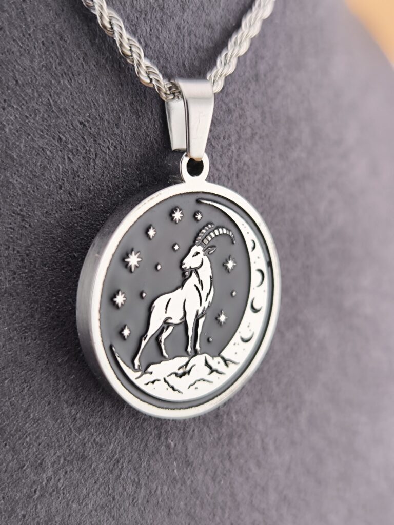 Capricorn zodiac necklace - black - Image 3