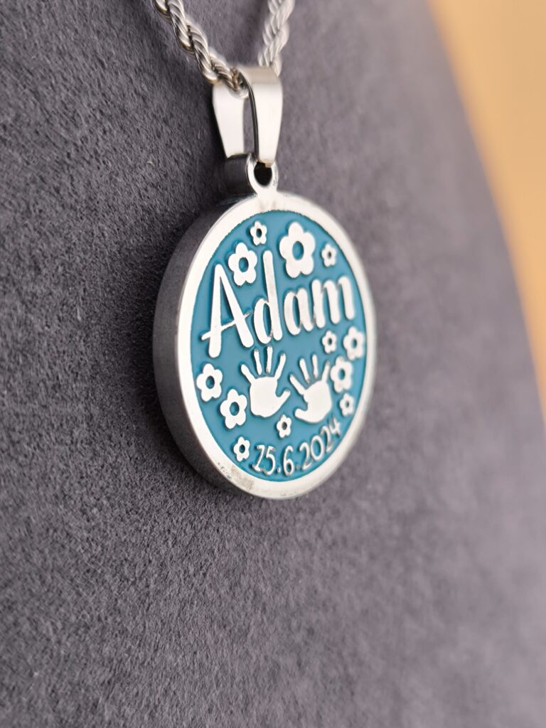 Personalized necklace - baby name and birth date - Imagem 2