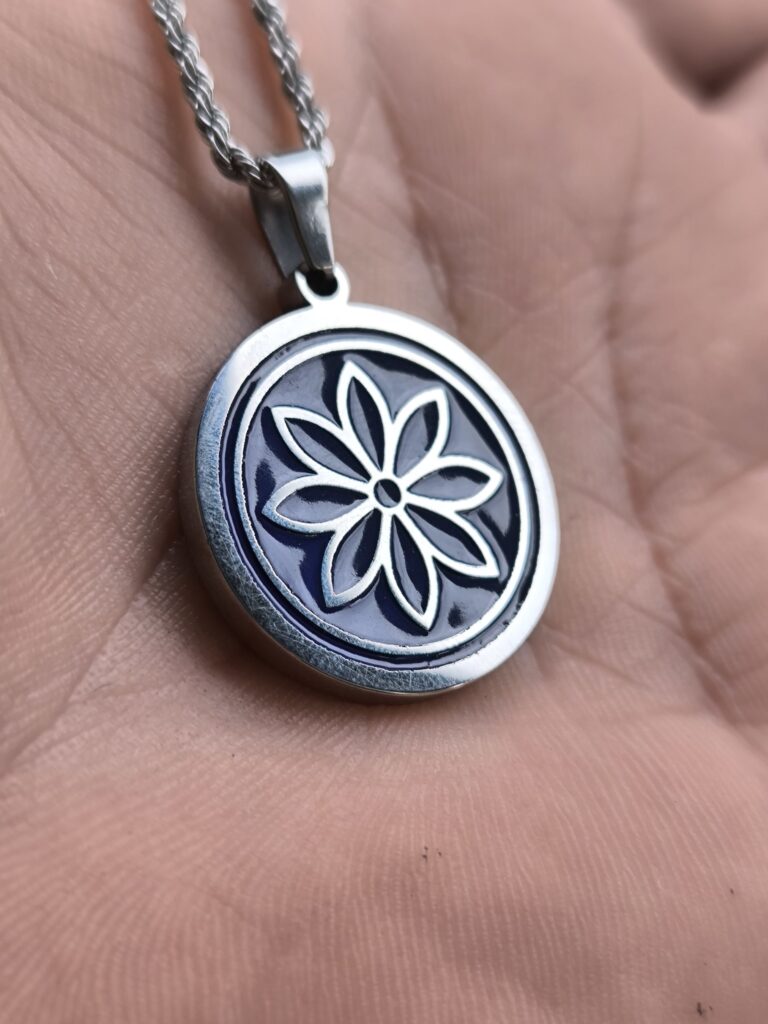 Spišská rozeta necklace - Imagem 3